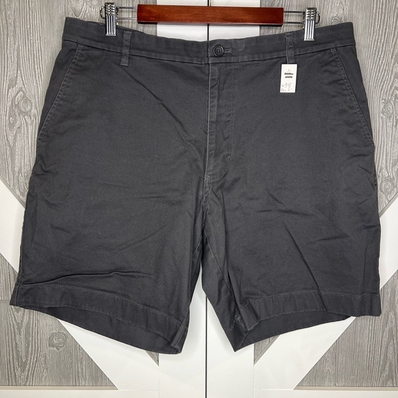 E1.01 Chap's Men's Flat Front Stretch Twill Short 38 waist - Picture 1 of 7